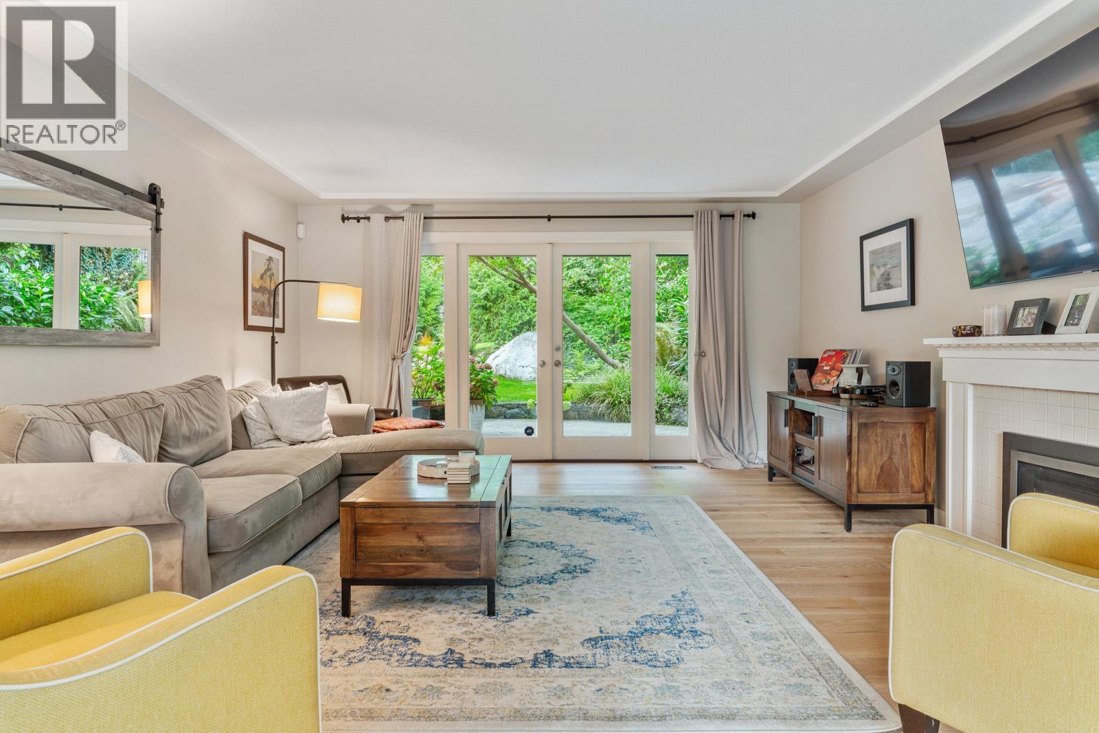 3760 BAYRIDGE AVENUE, West Vancouver, British Columbia