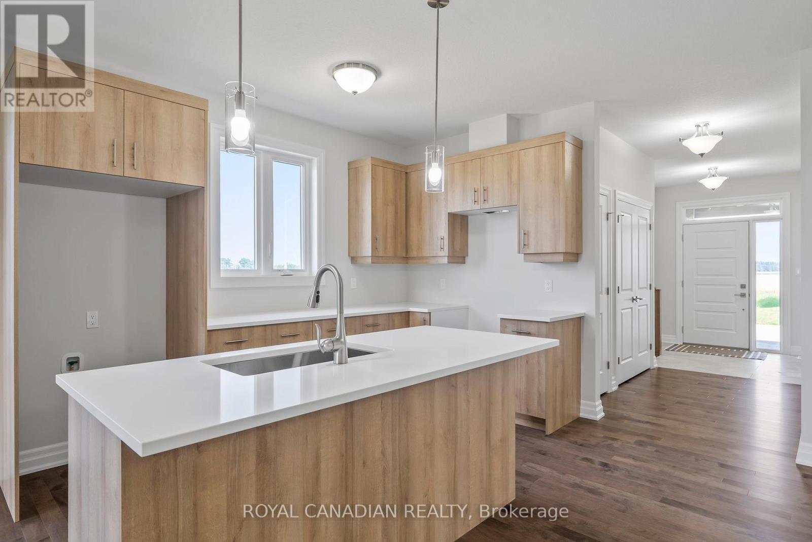 376 Hawthorne Street, Saugeen Shores, Ontario  N0H 2C3 - Photo 15 - X12451849