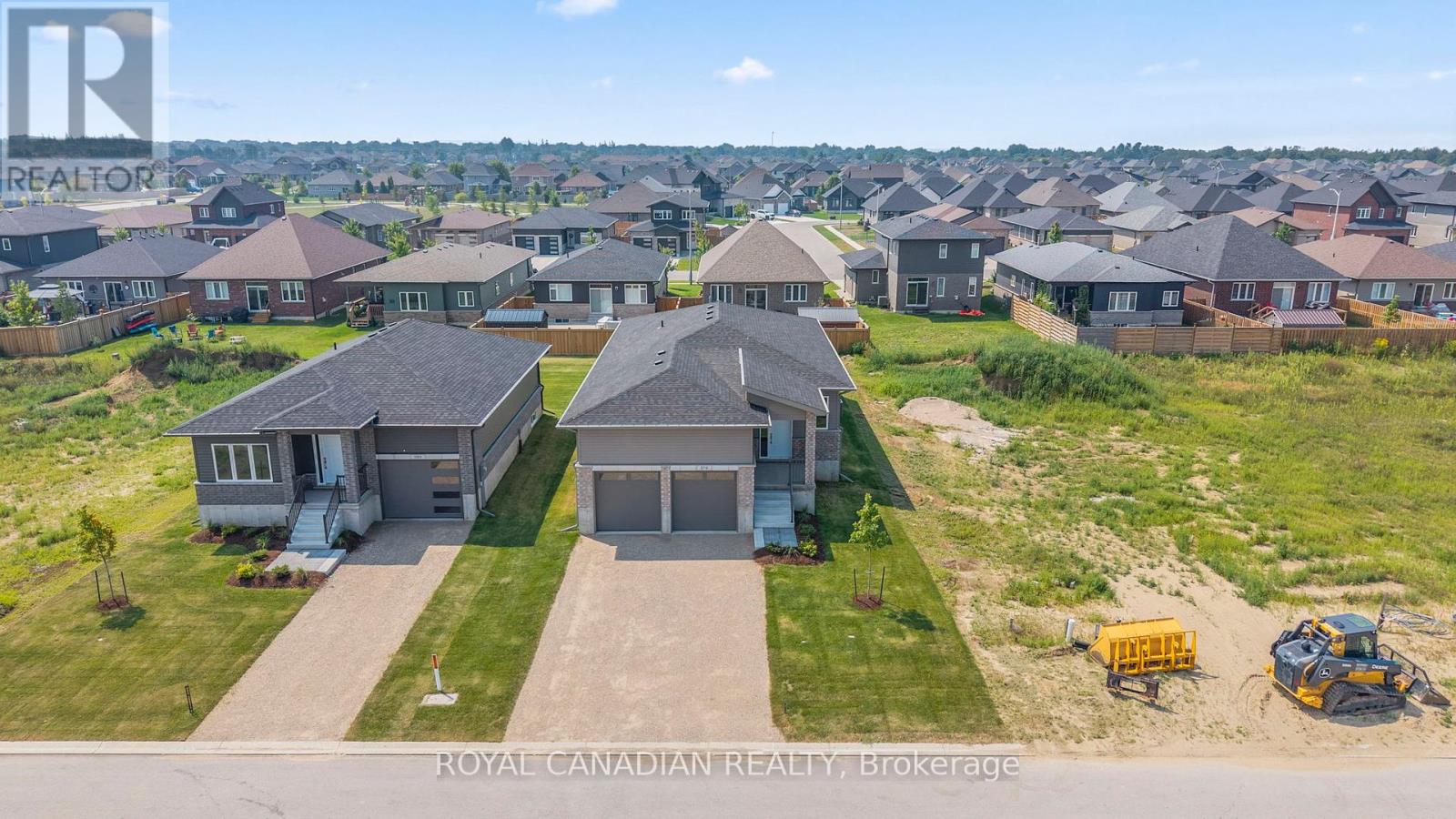 376 Hawthorne Street, Saugeen Shores, Ontario  N0H 2C3 - Photo 2 - X12451849
