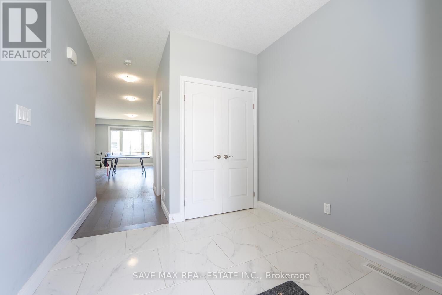 3624 Earlston Cross, London South (South W), Ontario  N6L 1J9 - Photo 4 - X12451881