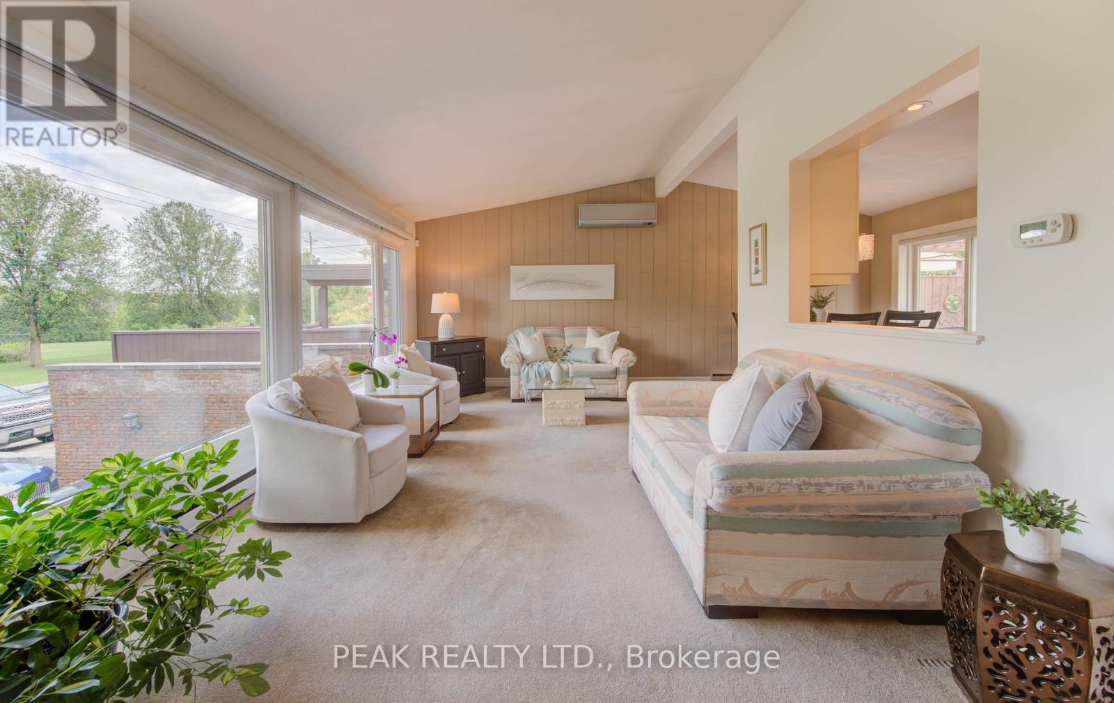 440 Manchester Road, Kitchener, Ontario  N2B 1A5 - Photo 6 - X12451899