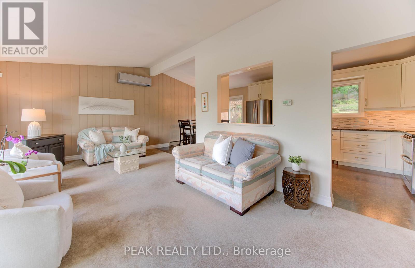 440 Manchester Road, Kitchener, Ontario  N2B 1A5 - Photo 7 - X12451899