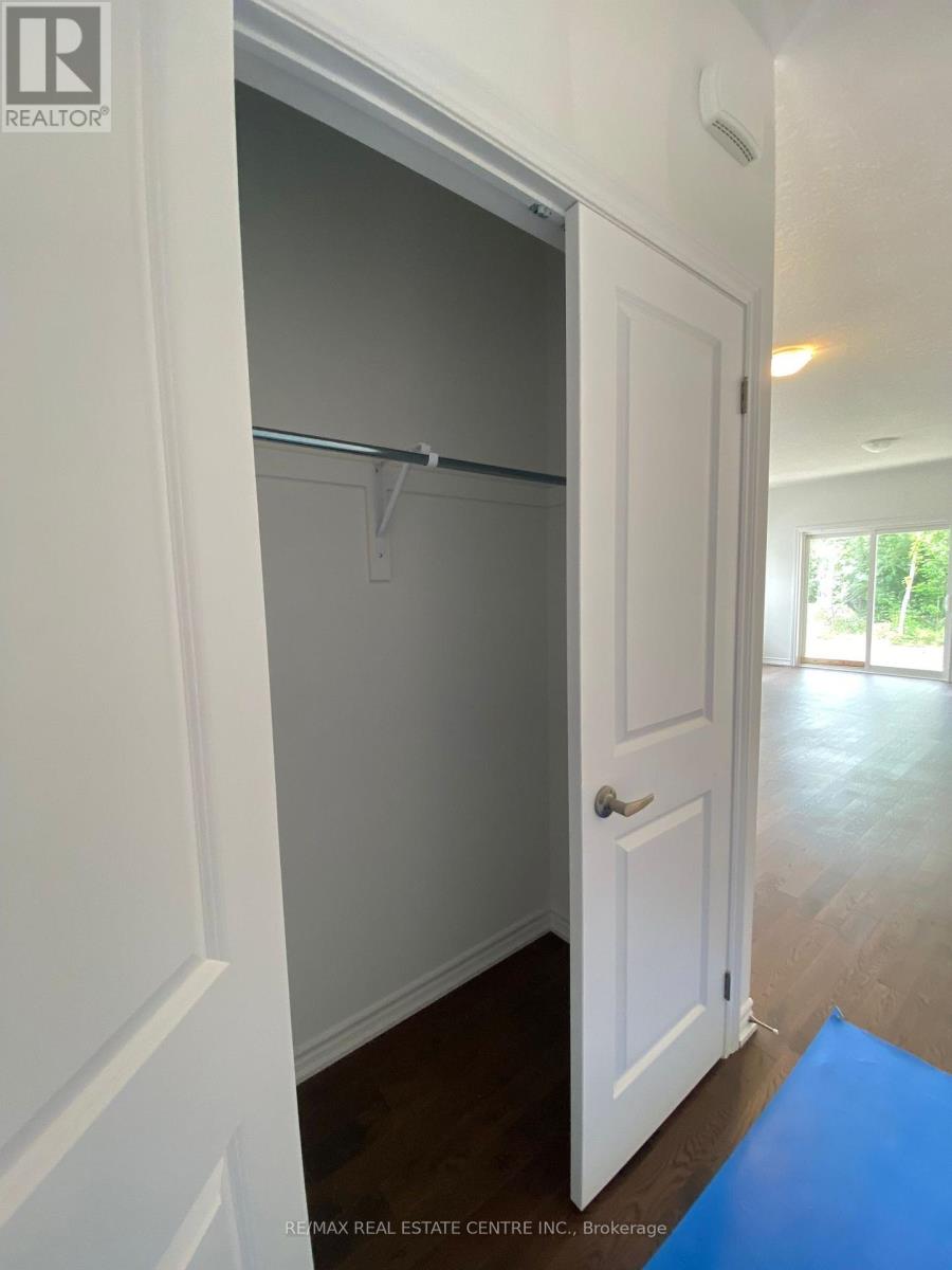 279 Adley Drive, Brockville, Ontario  K6V 7J2 - Photo 4 - X12451921