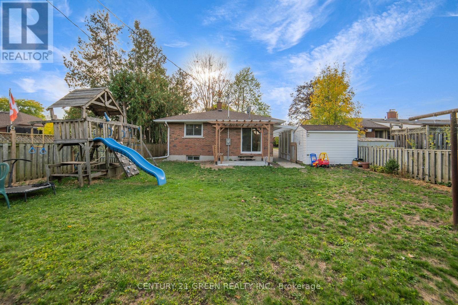 1676 Holley Crescent, Cambridge, Ontario  N3H 2S5 - Photo 38 - X12451924