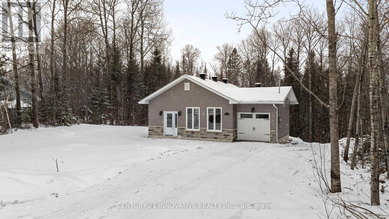 15 Grant Court, South River, Ontario  P0A 1X0 - Photo 5 - X12451929