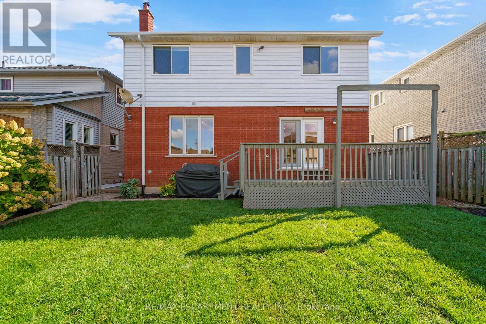 43 Glenayr Street, Hamilton (Gilkson), Ontario  L9C 7J2 - Photo 44 - X12451930