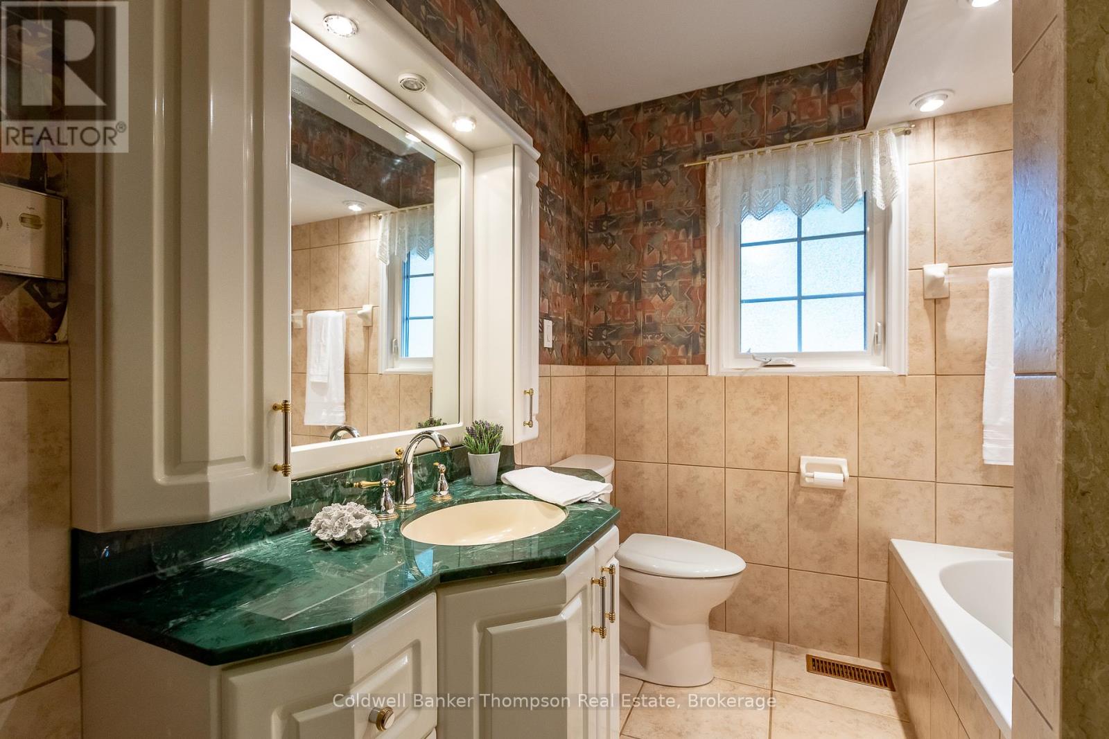 281 Echo Bay Road, Huntsville, Ontario  P1H 1R4 - Photo 31 - X12450652