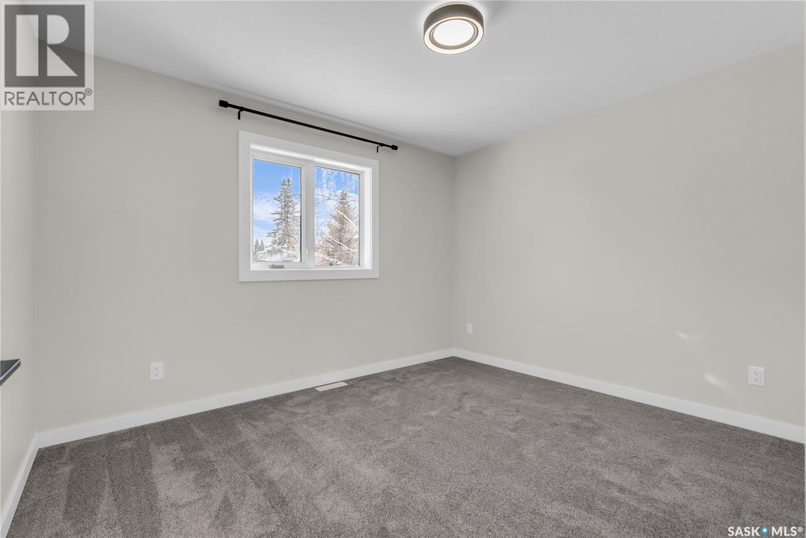 5001 Neufeld Avenue, Waldheim, Saskatchewan  S0K 4R0 - Photo 15 - SK020343