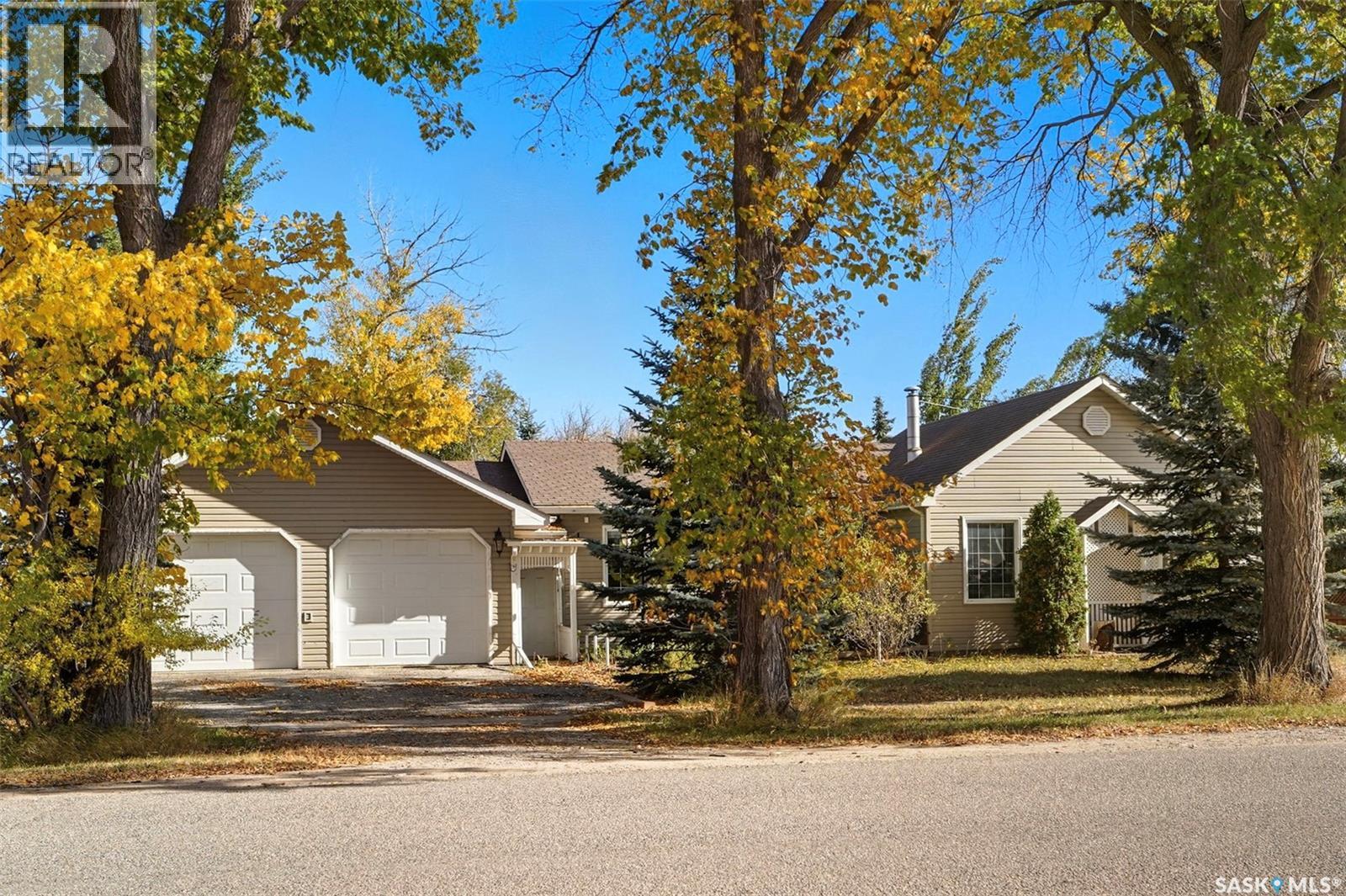 122 Main Street, Radisson, Saskatchewan  S0K 3L0 - Photo 1 - SK020314