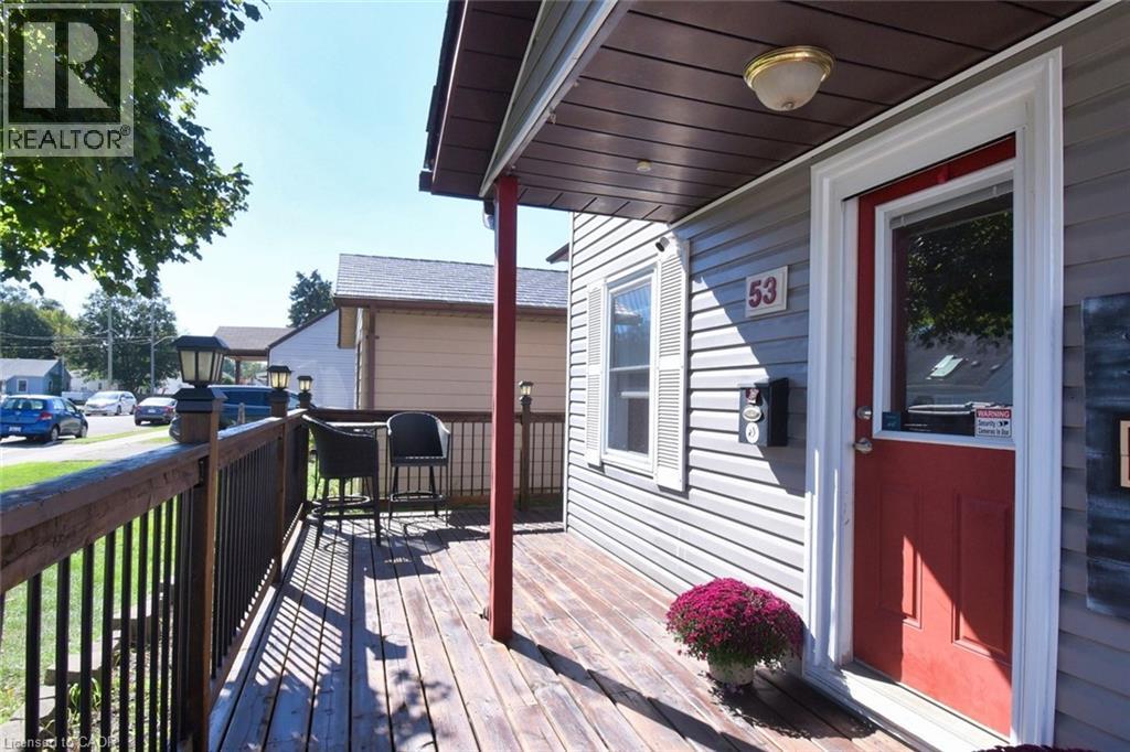 53 Seventh Avenue, Brantford, Ontario  N3S 1B3 - Photo 2 - 40777449