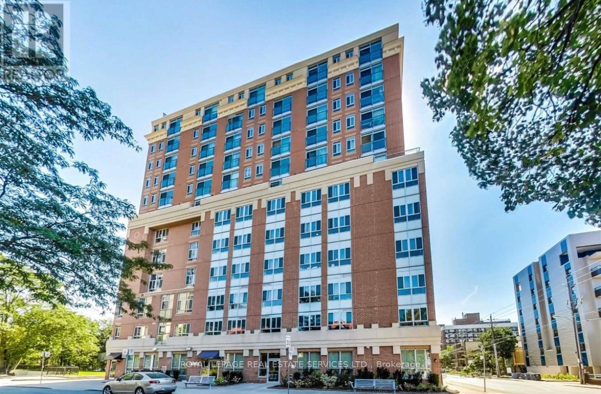 208 - 15 MAPLEWOOD AVENUE, Toronto, Ontario