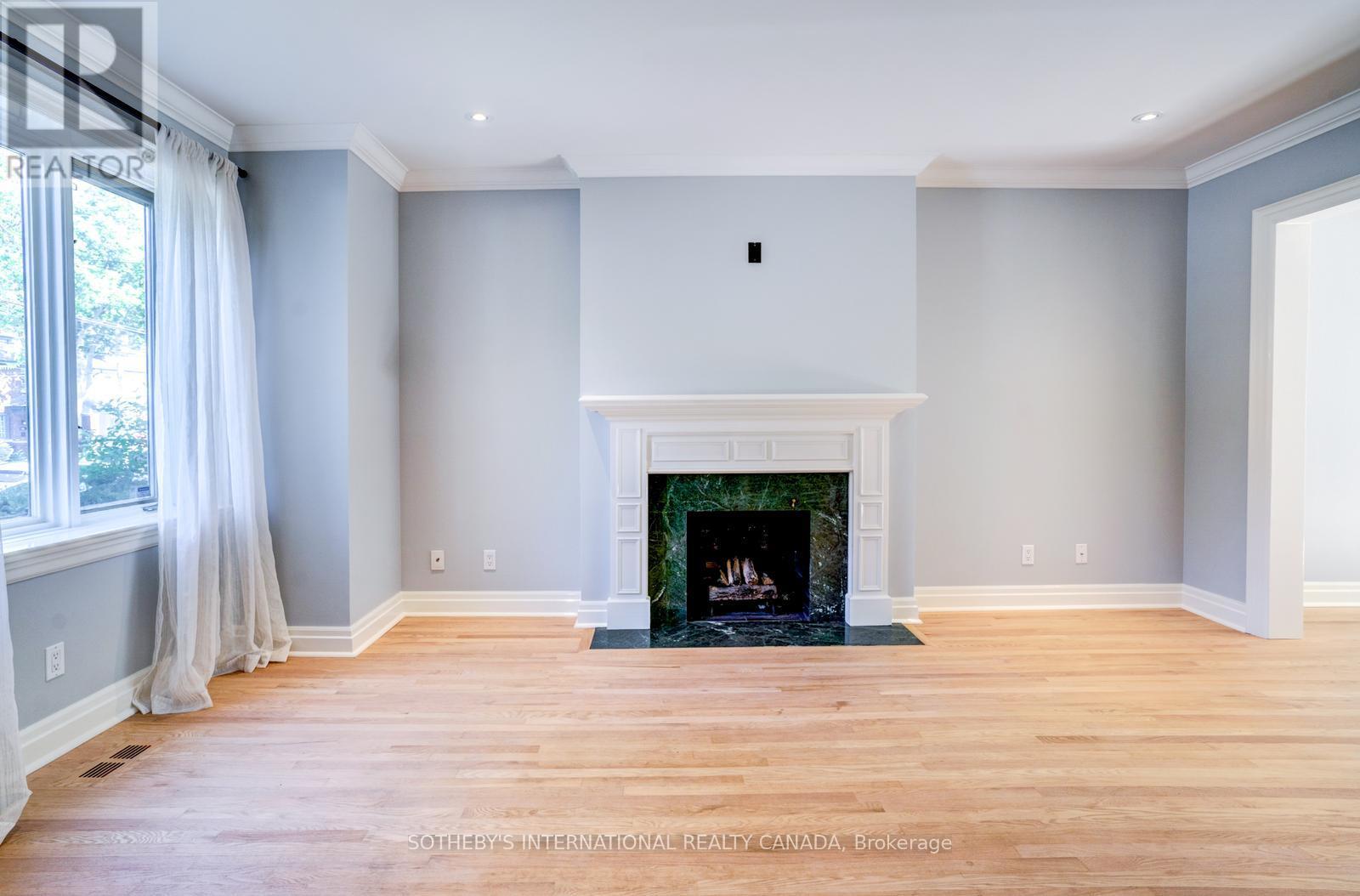 117 Deloraine Avenue, Toronto, Ontario  M5M 2B1 - Photo 5 - C12452025