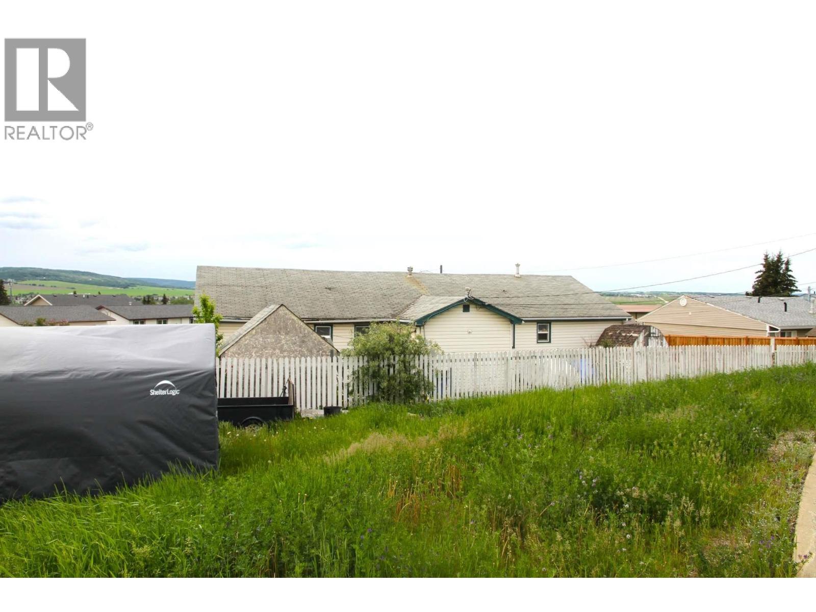 900 Cornwall Crescent, Dawson Creek, British Columbia  V1G 1N9 - Photo 1 - 10365330