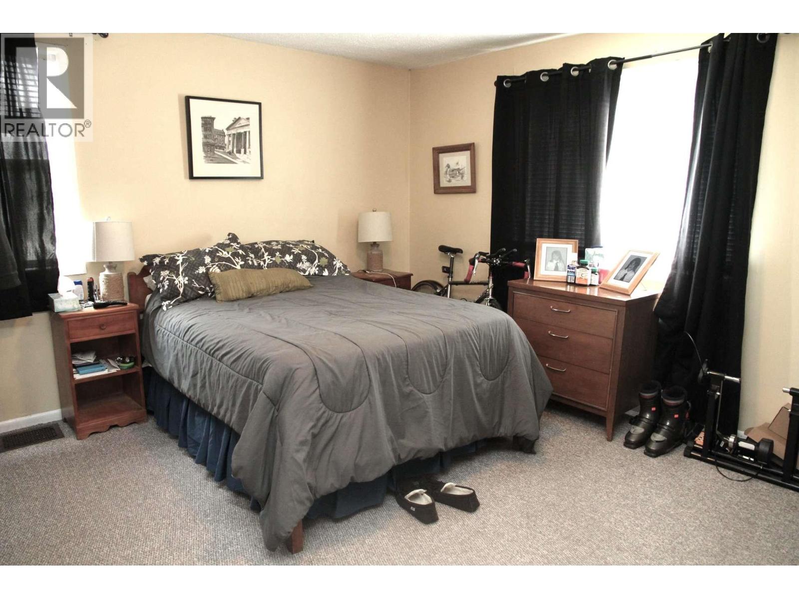 900 Cornwall Crescent, Dawson Creek, British Columbia  V1G 1N9 - Photo 8 - 10365330