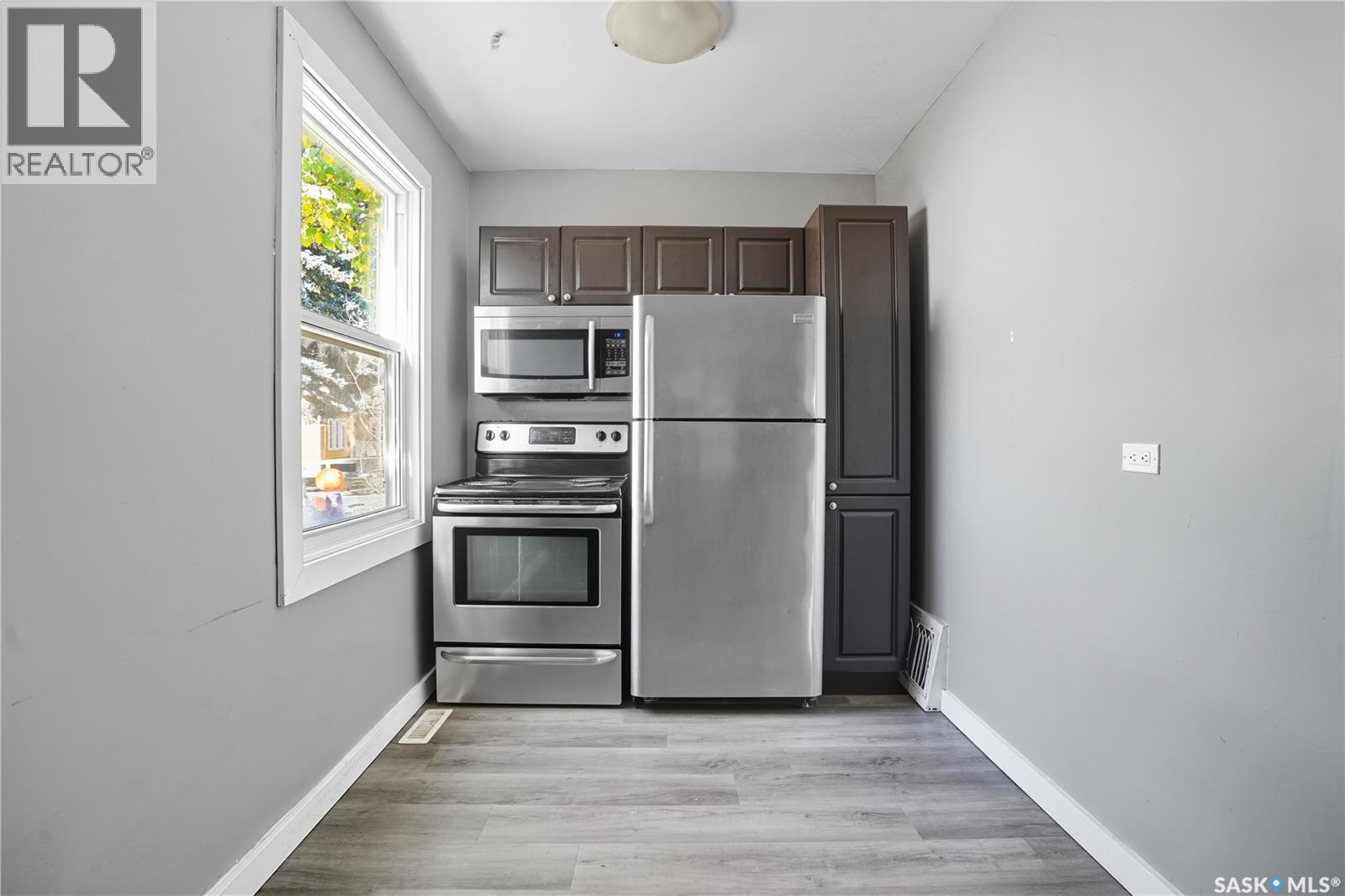 A&b 2614 Elliott Drive, Regina, Saskatchewan  S4N 3H7 - Photo 15 - SK020388