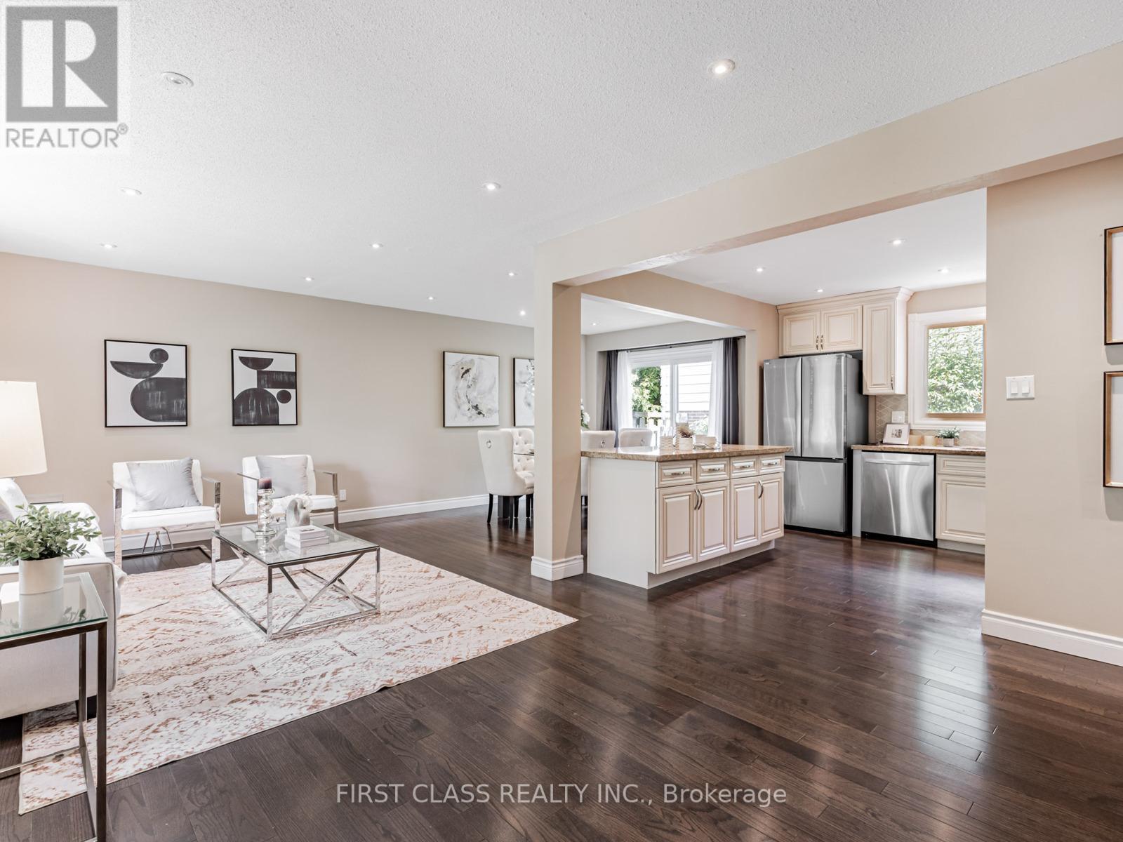 97 Bridlewood Boulevard, Toronto, Ontario  M1T 1R2 - Photo 2 - E12451951