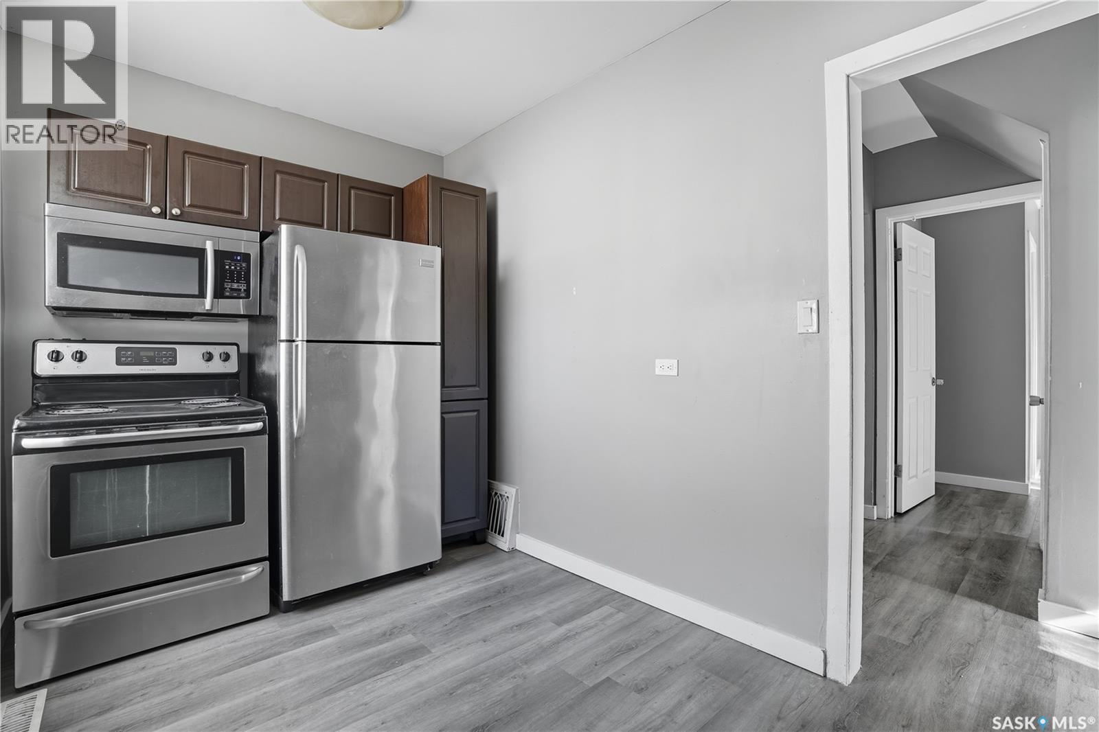 A&b 2614 Elliott Drive, Regina, Saskatchewan  S4N 3H7 - Photo 14 - SK020388