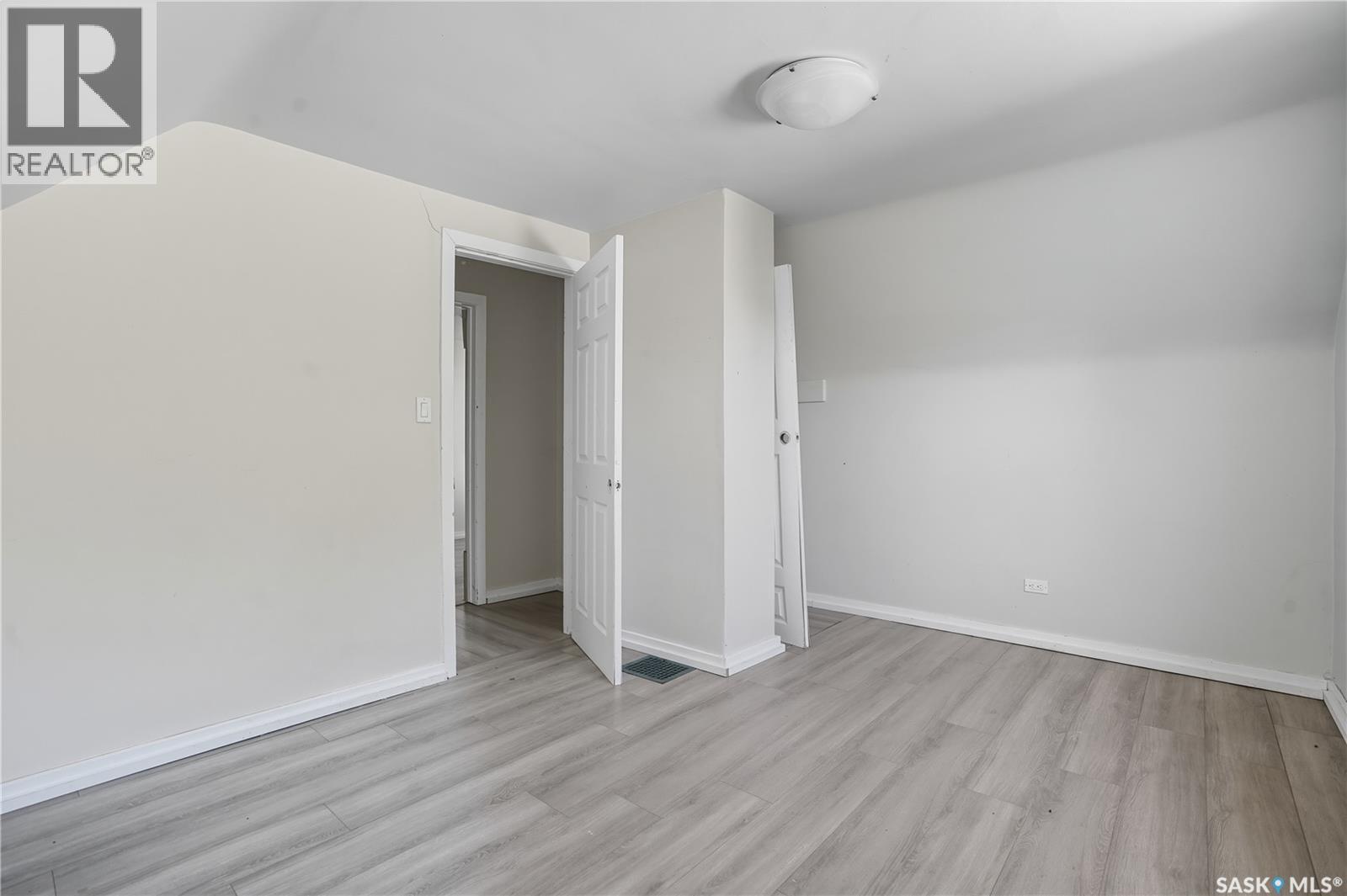 A&b 2614 Elliott Drive, Regina, Saskatchewan  S4N 3H7 - Photo 41 - SK020388