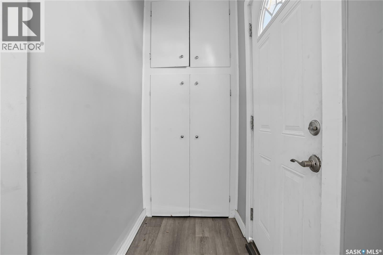 A&b 2614 Elliott Drive, Regina, Saskatchewan  S4N 3H7 - Photo 6 - SK020388