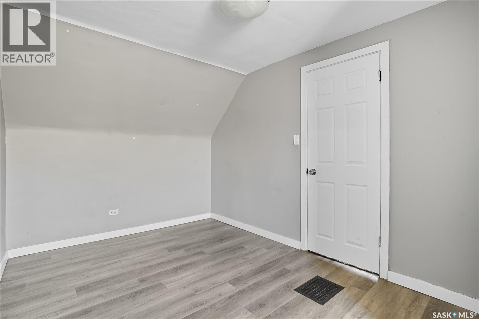 A&b 2614 Elliott Drive, Regina, Saskatchewan  S4N 3H7 - Photo 23 - SK020388