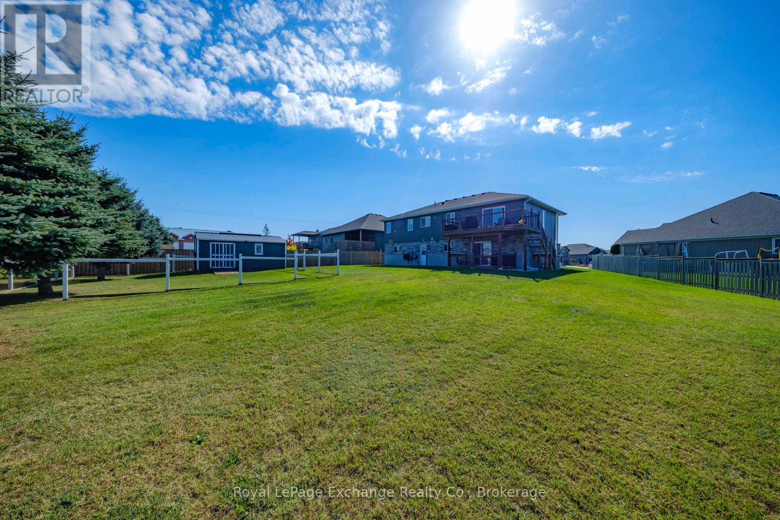 54 Lakefield Drive, Kincardine, Ontario  N2Z 0C9 - Photo 31 - X12452042