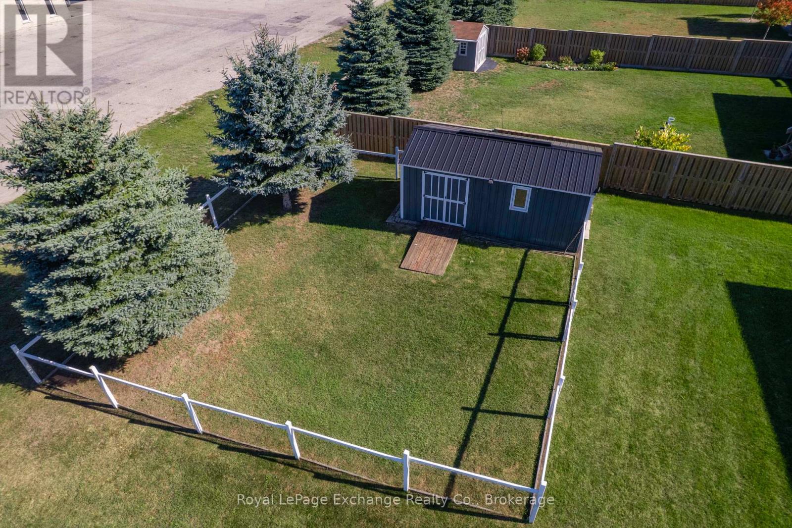 54 Lakefield Drive, Kincardine, Ontario  N2Z 0C9 - Photo 33 - X12452042