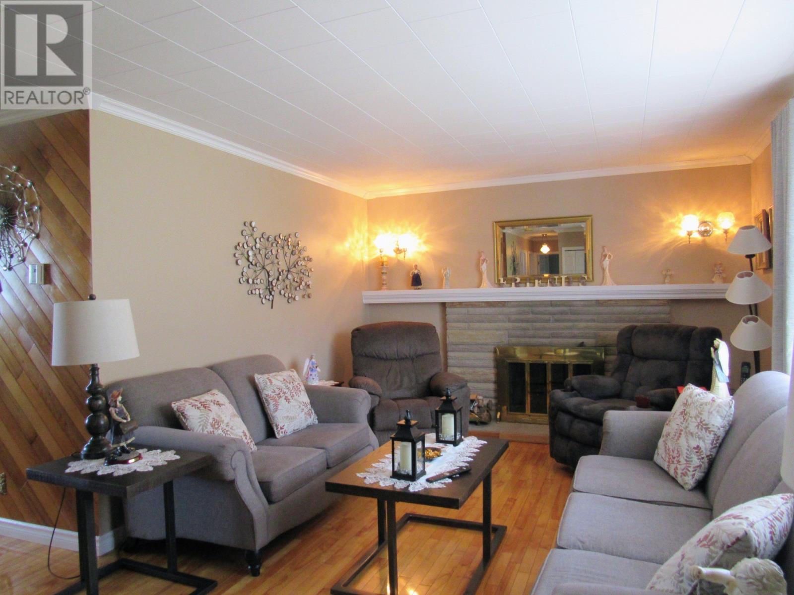 31 Hillcrest Road, Corner Brook, Newfoundland & Labrador  A2H 1N5 - Photo 13 - 1291315