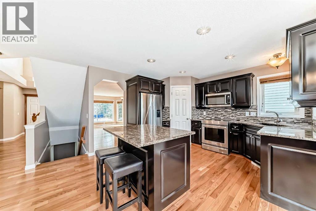 161 Douglasview Rise Se, Calgary, Alberta  T2Z 2H8 - Photo 9 - A2257557