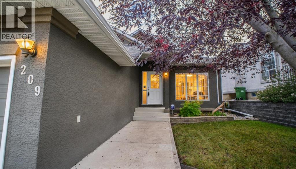 209 Patterson Hill Sw, Calgary, Alberta  T3H 3J2 - Photo 4 - A2260243