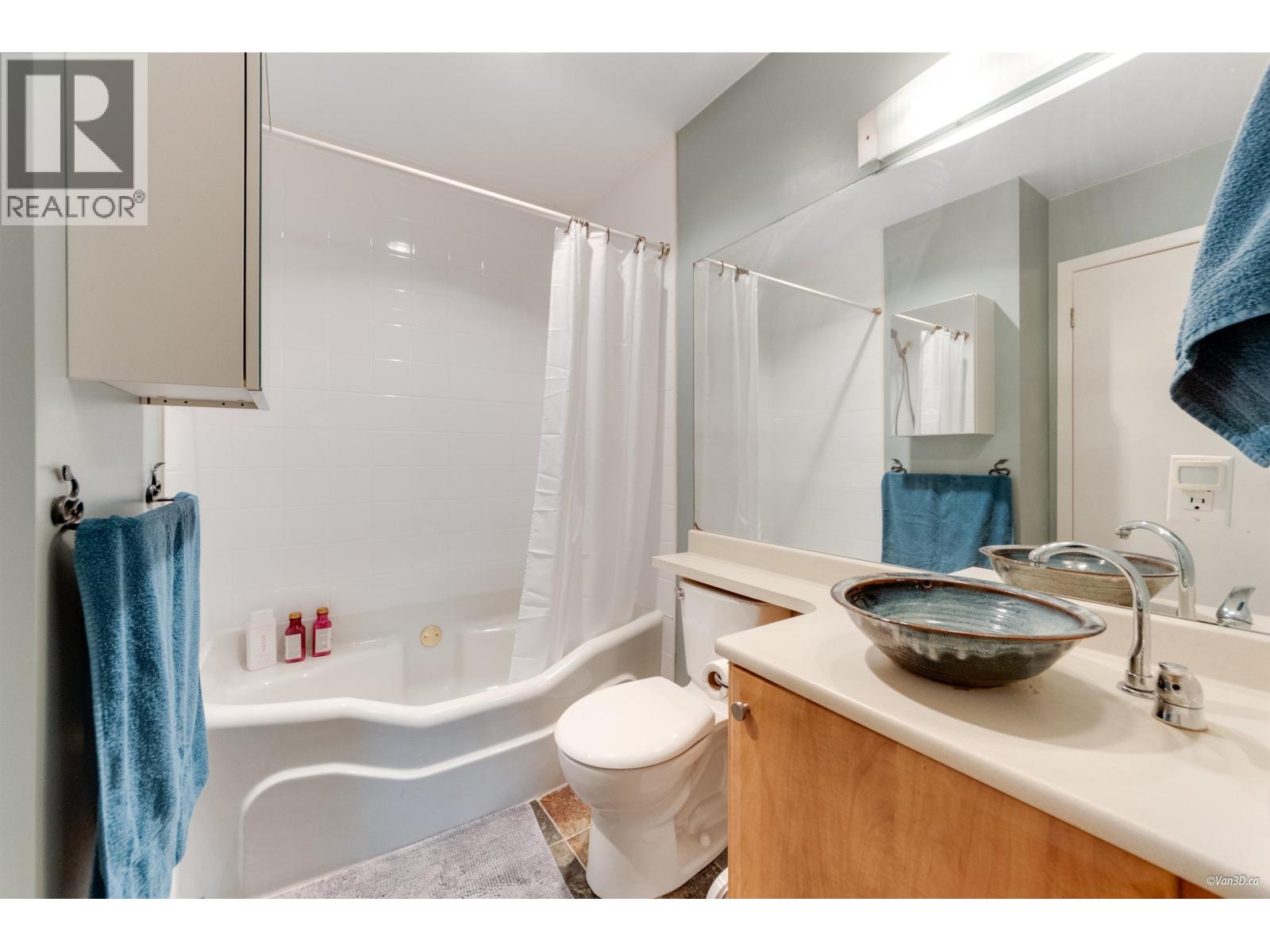 302 1633 W 11th Avenue, Vancouver, British Columbia  V6J 2B8 - Photo 16 - R3056292