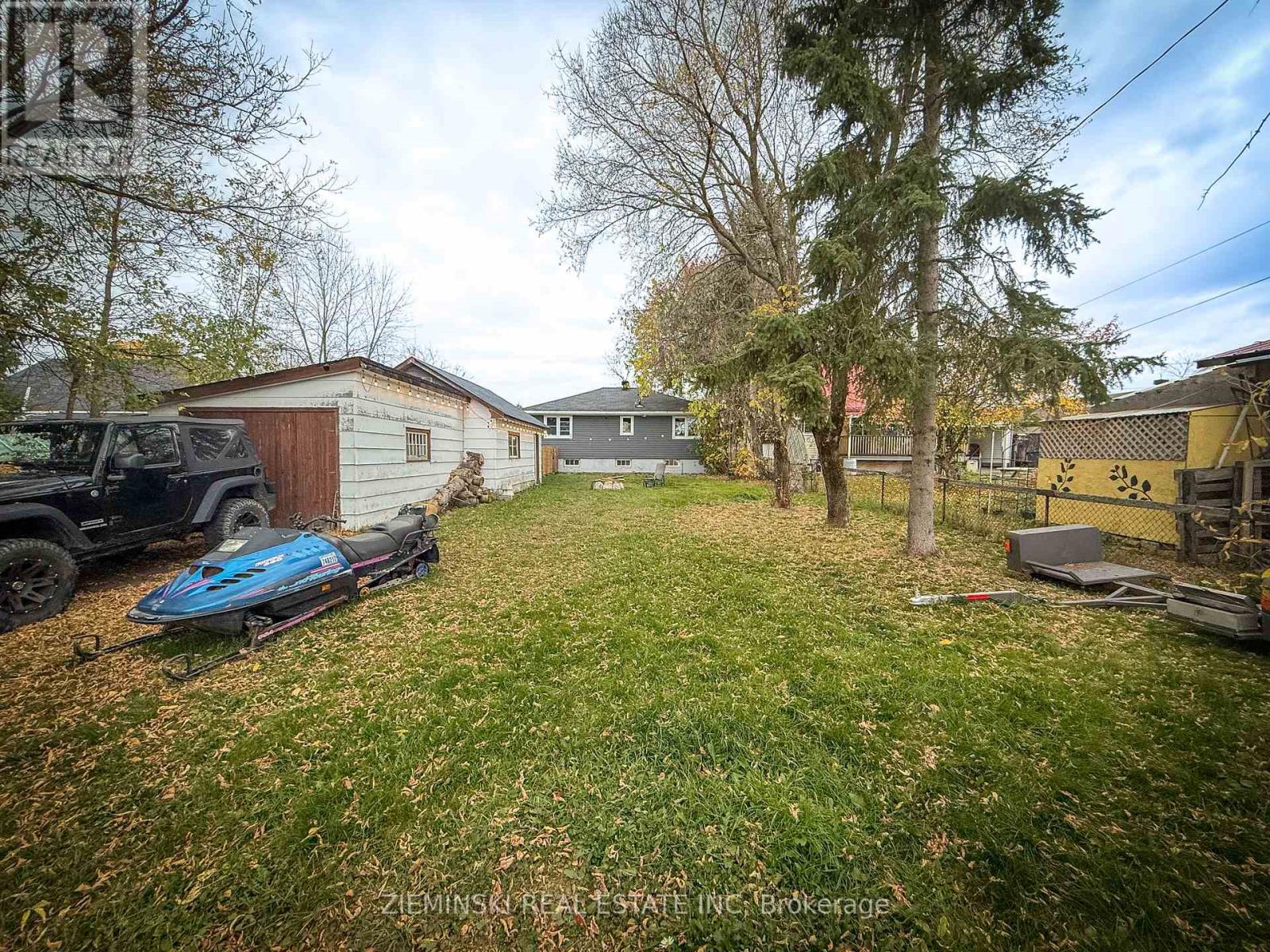 910 Victoria Road, Iroquois Falls, Ontario  P0K 1G0 - Photo 20 - T12452046