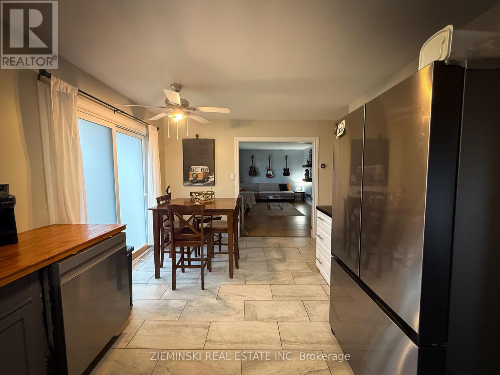 910 Victoria Road, Iroquois Falls, Ontario  P0K 1G0 - Photo 4 - T12452046