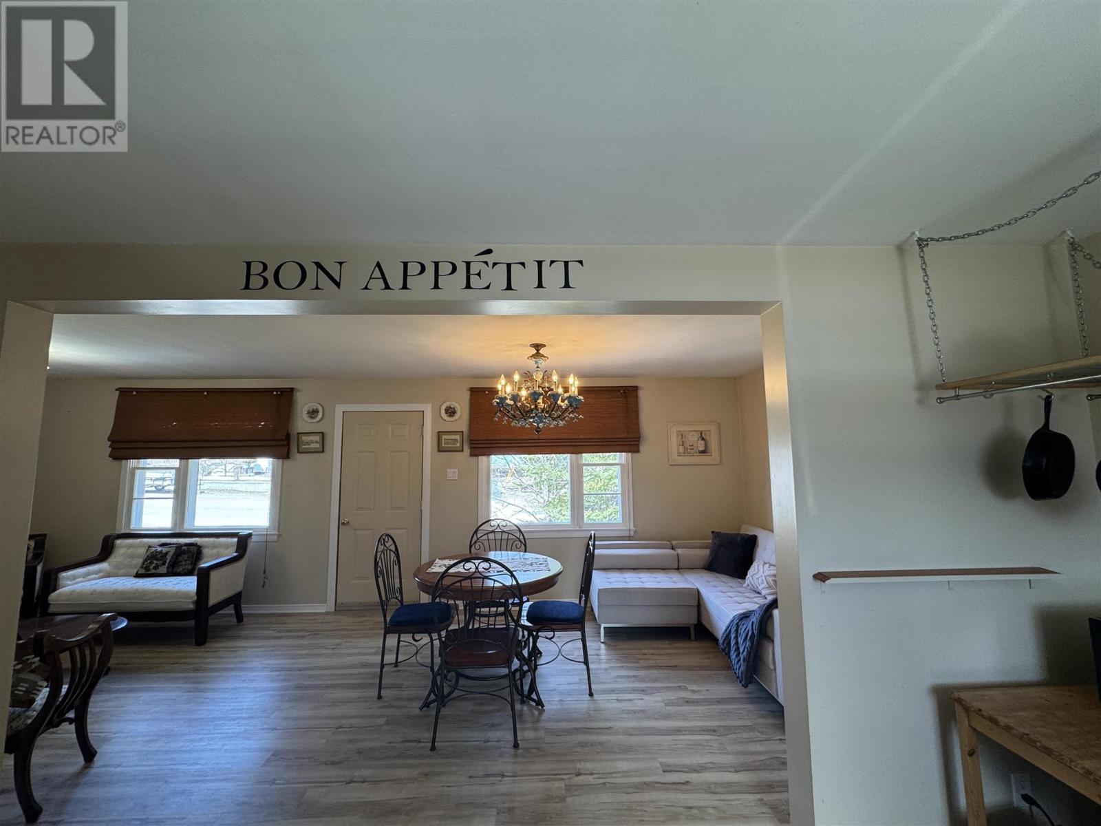 18 Sandpiper Ave, Manitouwadge, Ontario  P0T 2C0 - Photo 11 - TB252331