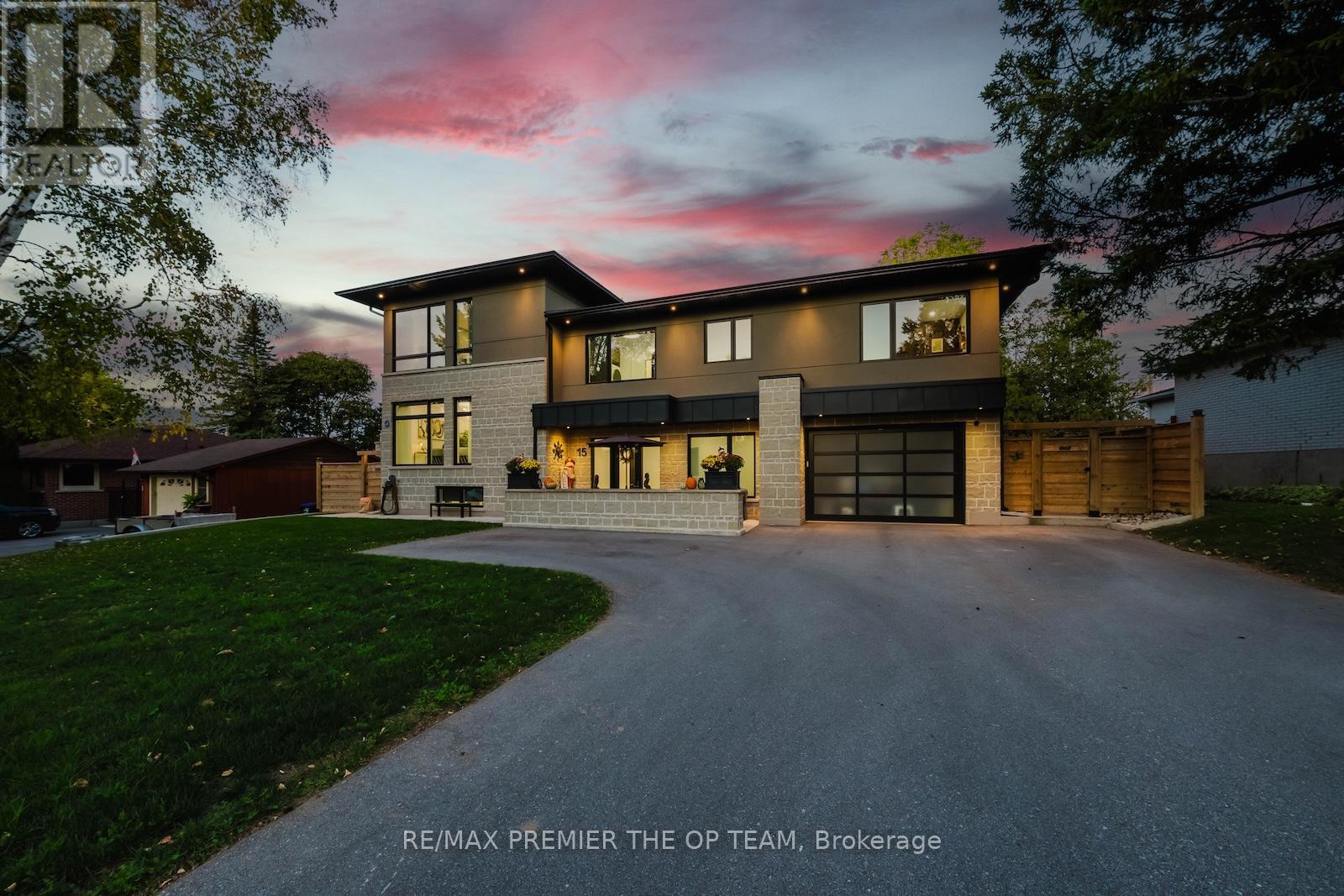 15 Rodcliff Road, New Tecumseth, Ontario  L0G 1W0 - Photo 2 - N12451977