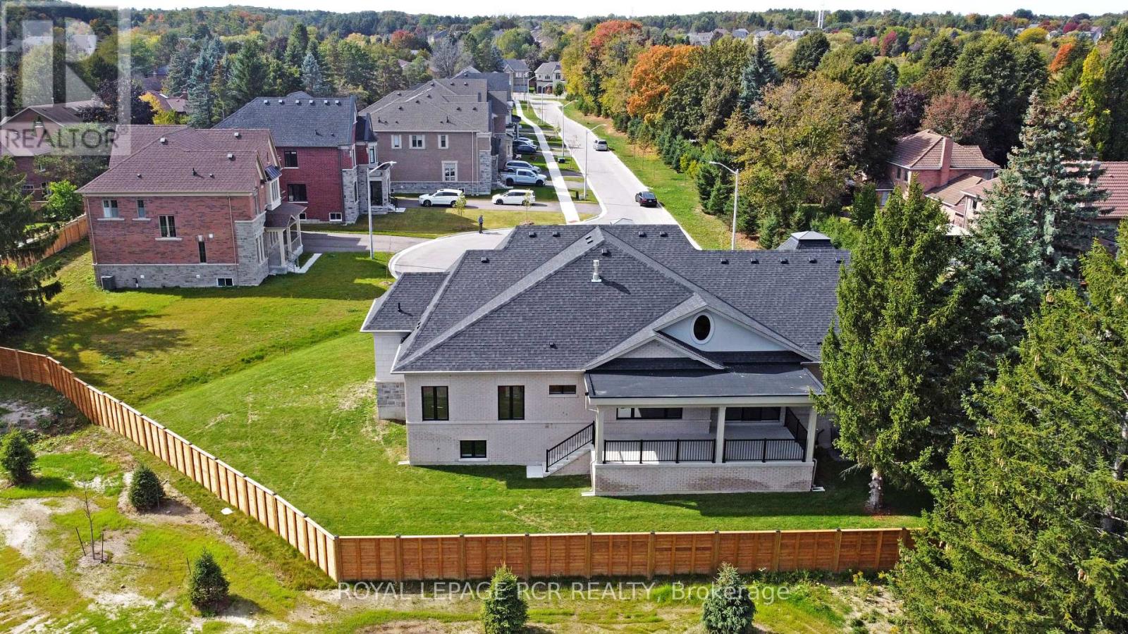 57 Wallace Merchant Court, Aurora, Ontario  L4G 5Y5 - Photo 17 - N12451983