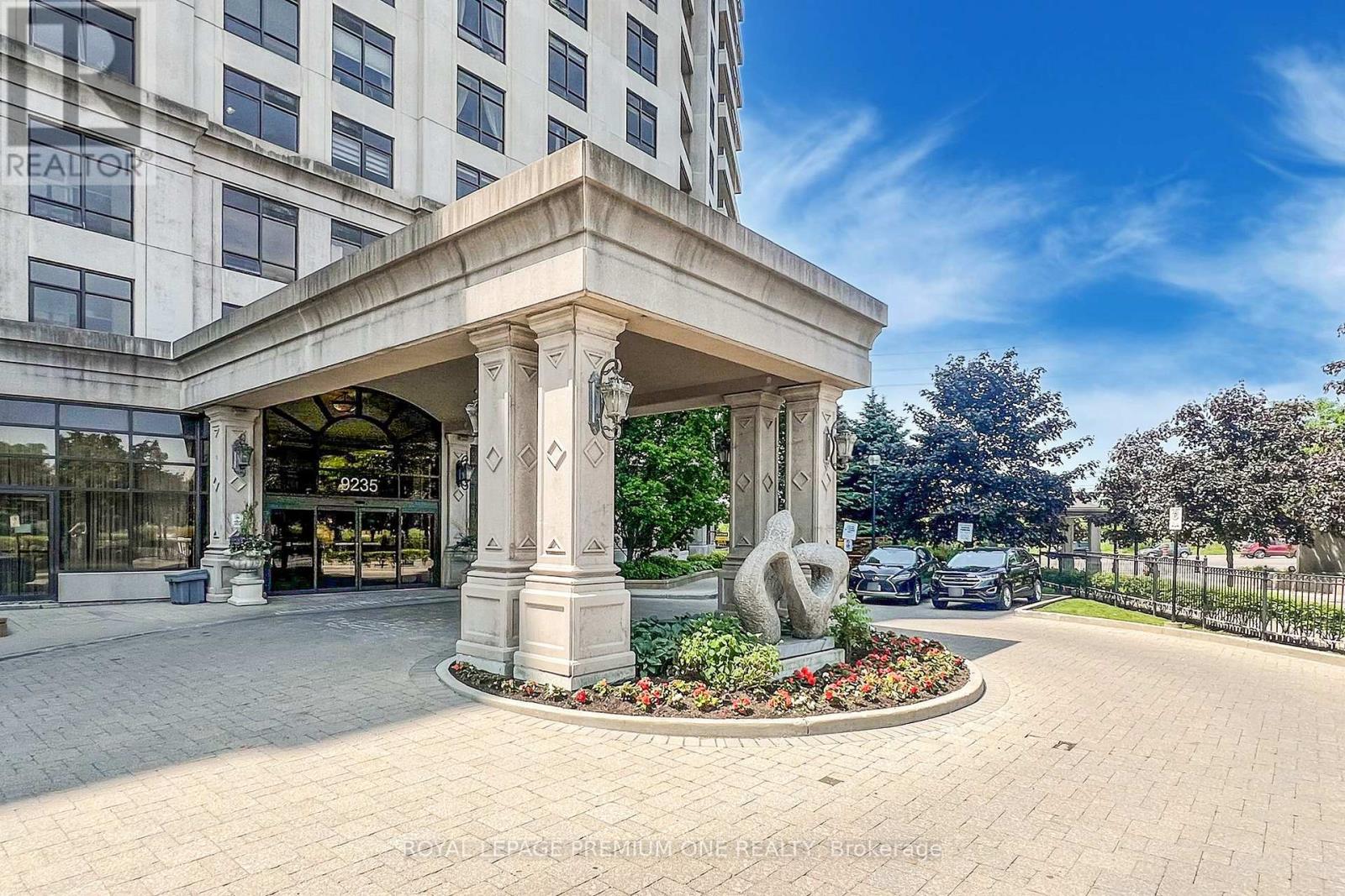 606 - 9235 Jane Street, Vaughan, Ontario  L6A 0J8 - Photo 2 - N12451984