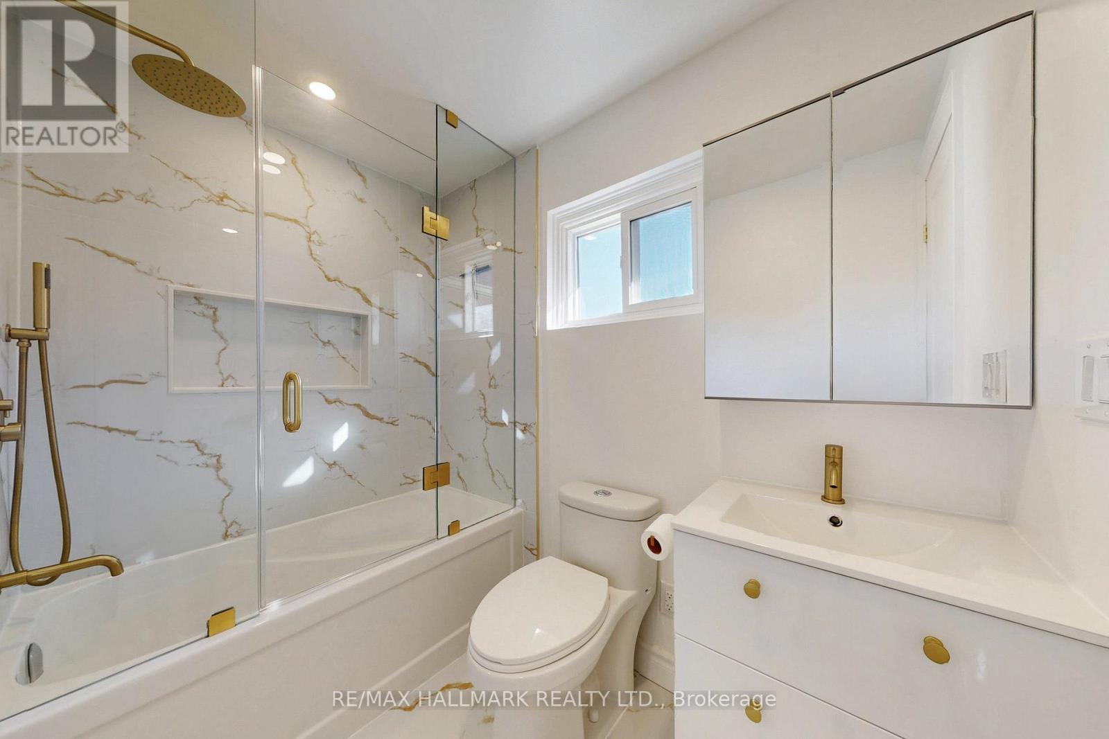 6 Wiles Court, Aurora, Ontario  L4G 3N5 - Photo 21 - N12451990