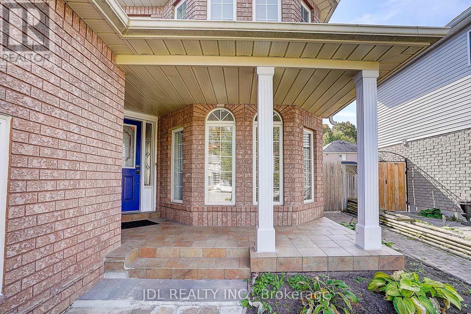 1187 Leslie Drive, Innisfil, Ontario  L9S 2A9 - Photo 4 - N12451991