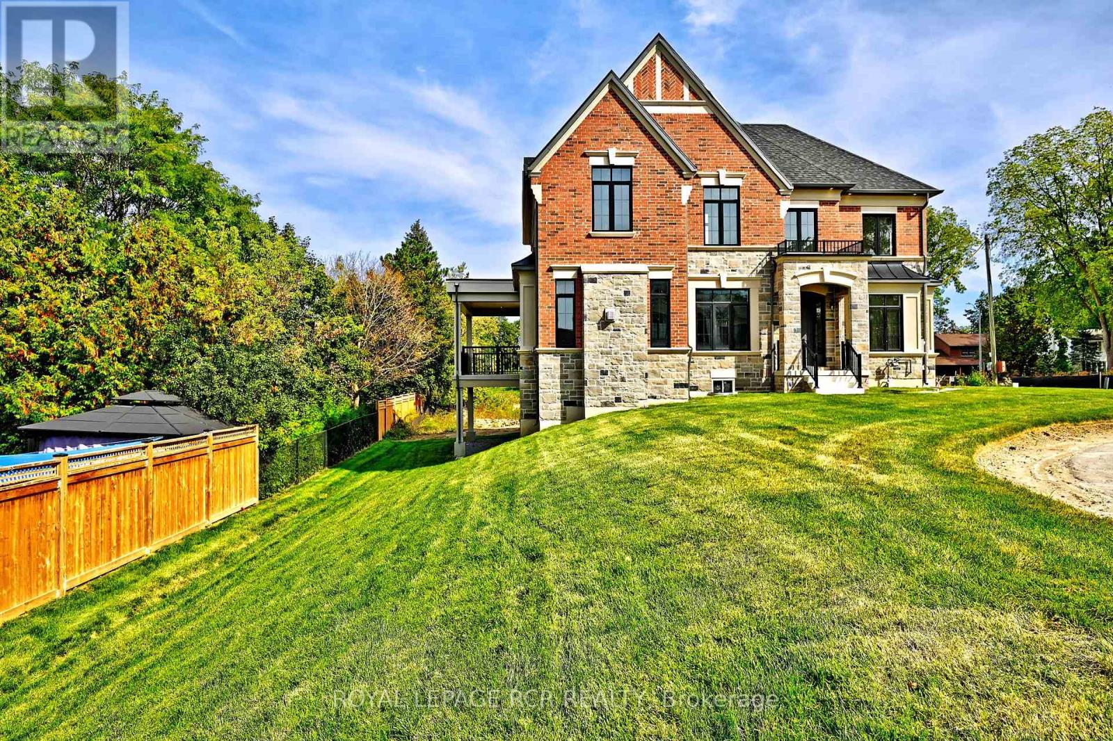 10 William Heath Court, Aurora (Aurora Highlands), Ontario  L4G 3V4 - Photo 13 - N12452019