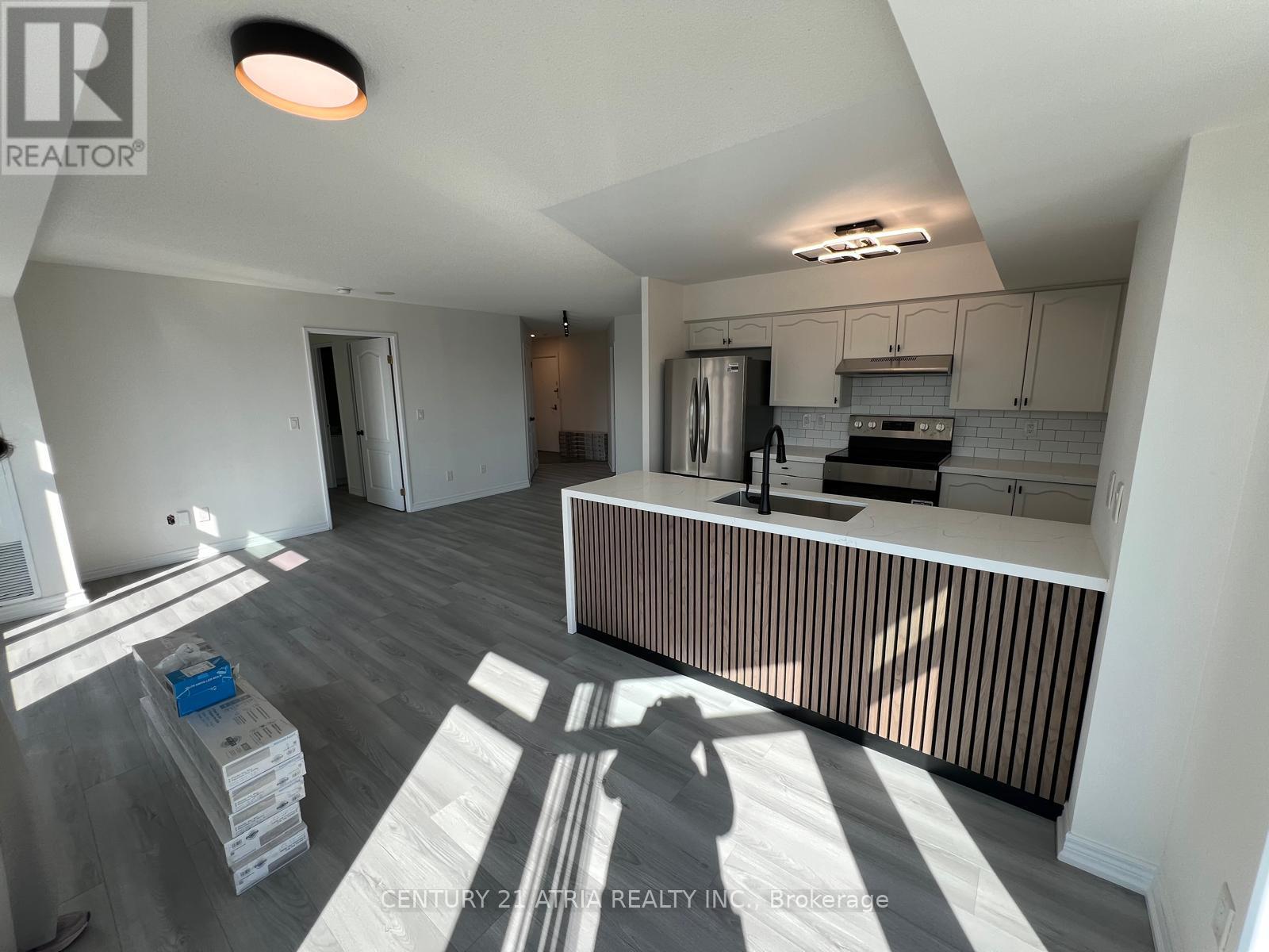 1110 - 135 Pond Drive, Markham, Ontario  L3T 7V6 - Photo 6 - N12452022