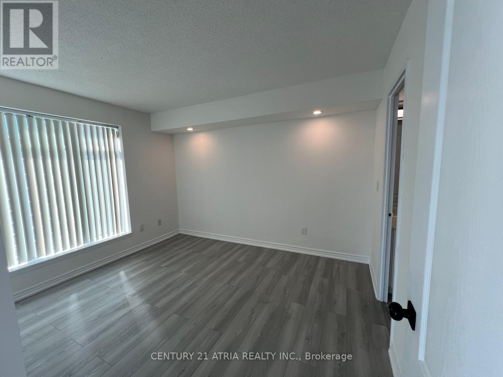 1110 - 135 Pond Drive, Markham, Ontario  L3T 7V6 - Photo 8 - N12452022