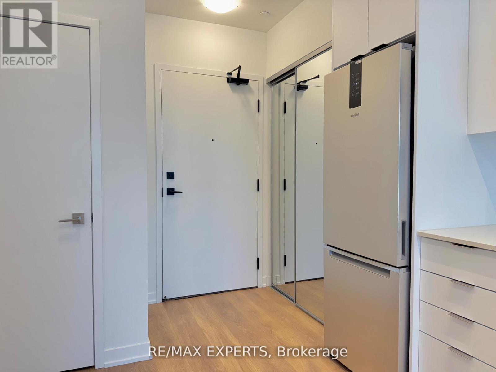 605 - 474 Caldari Road, Vaughan, Ontario  L4K 0R5 - Photo 4 - N12452023