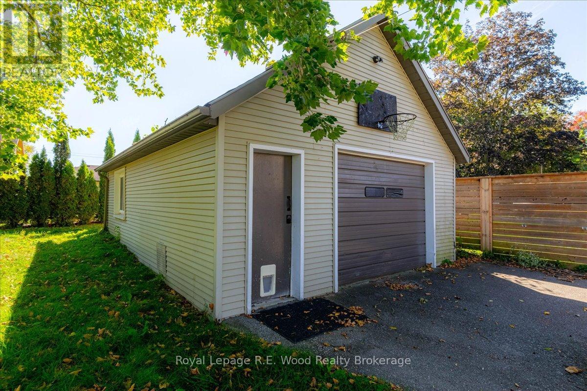 71 North Street W, Norwich, Ontario  N0J 1R0 - Photo 10 - X12452093
