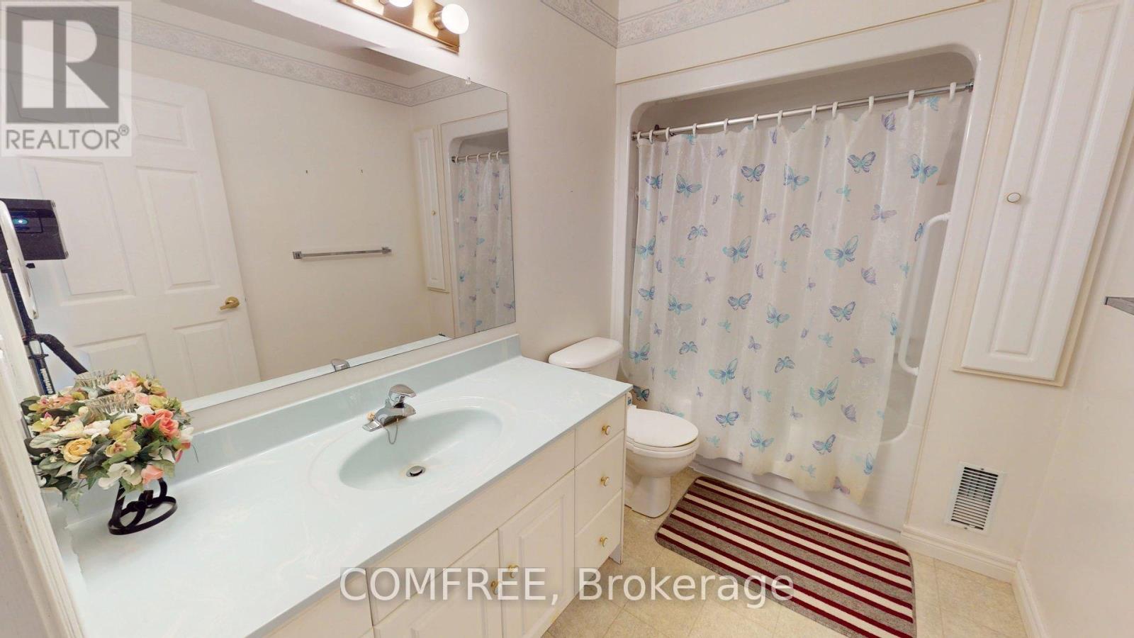 12 - 12 Pond View Drive, Wellesley, Ontario  N0B 2T0 - Photo 11 - X12452111