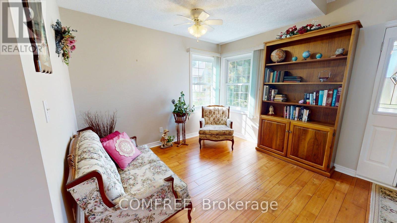 12 - 12 Pond View Drive, Wellesley, Ontario  N0B 2T0 - Photo 2 - X12452111