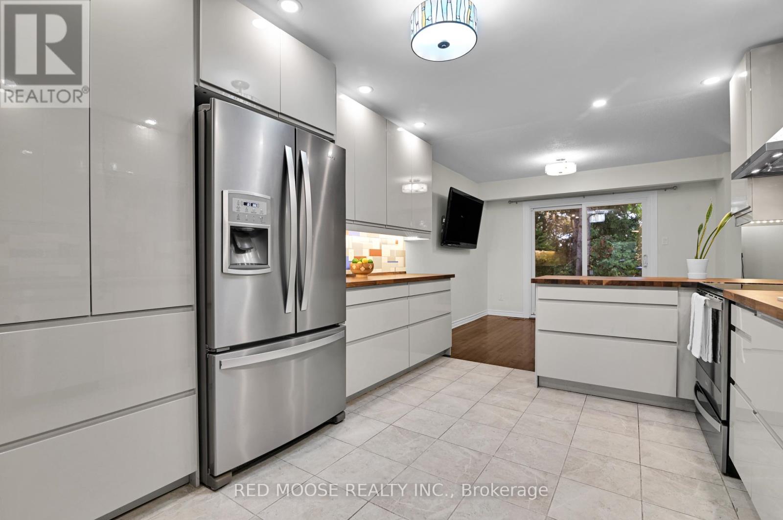 21 Ramsgate Private, Ottawa, Ontario  K1V 8M4 - Photo 10 - X12452114