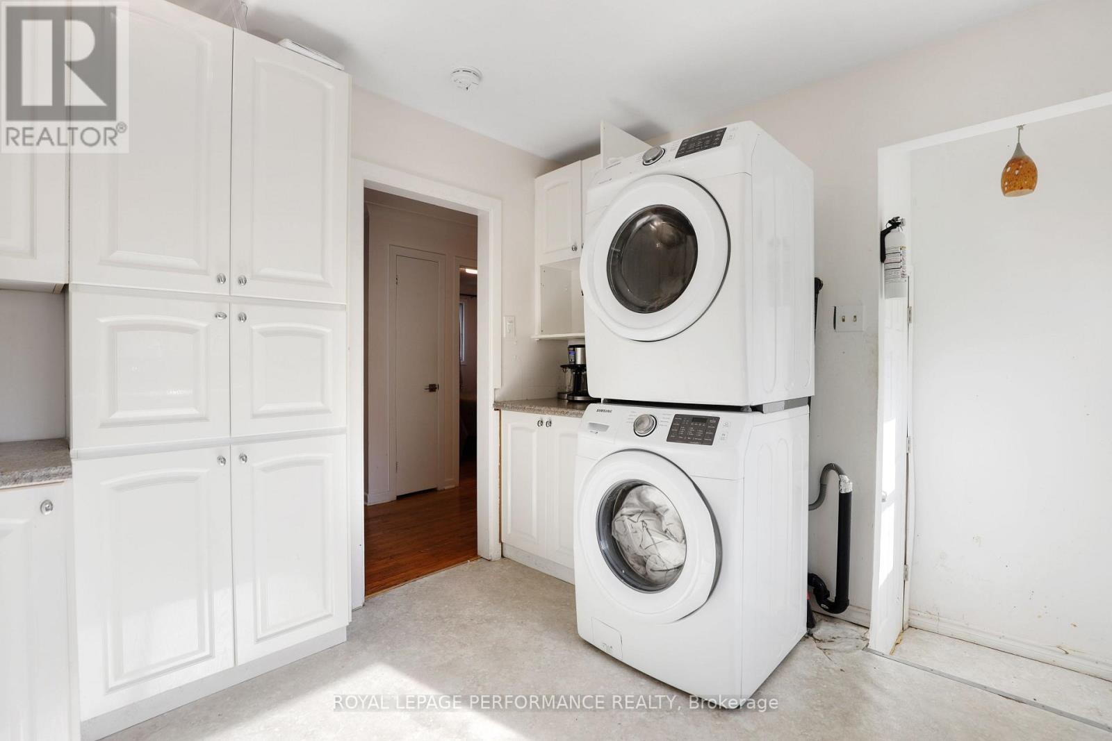 142 Meadowlands Drive W, Ottawa, Ontario  K2G 2S4 - Photo 17 - X12452125