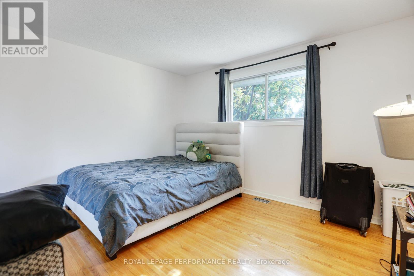 142 Meadowlands Drive W, Ottawa, Ontario  K2G 2S4 - Photo 21 - X12452125