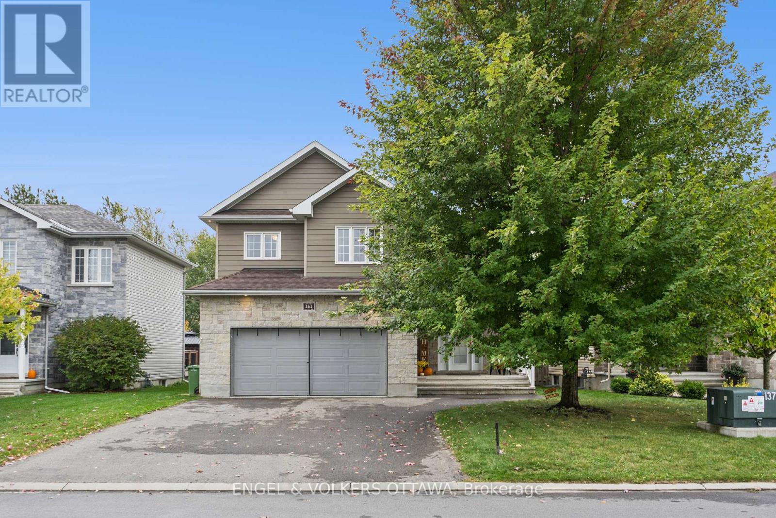 161 Des Pins Street, Russell, Ontario  K4R 0B9 - Photo 1 - X12452146