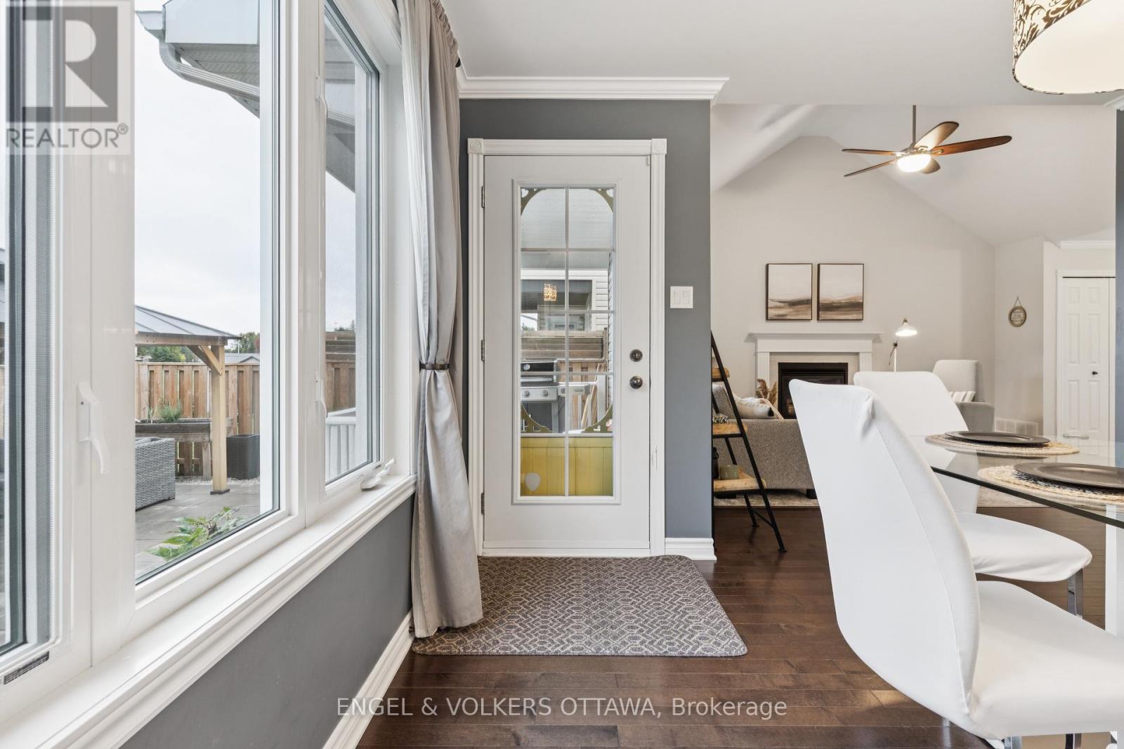 161 Des Pins Street, Russell, Ontario  K4R 0B9 - Photo 12 - X12452146